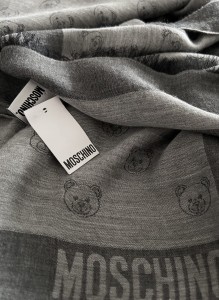 MOSCHINO szal *nowy