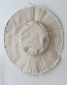 duży bawełniany kapelusz 